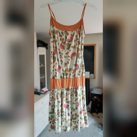 Beach Dress - Picture 2 of 5